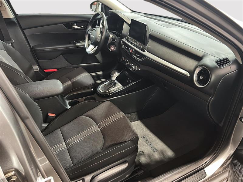 kia Forte5 2023 - 8