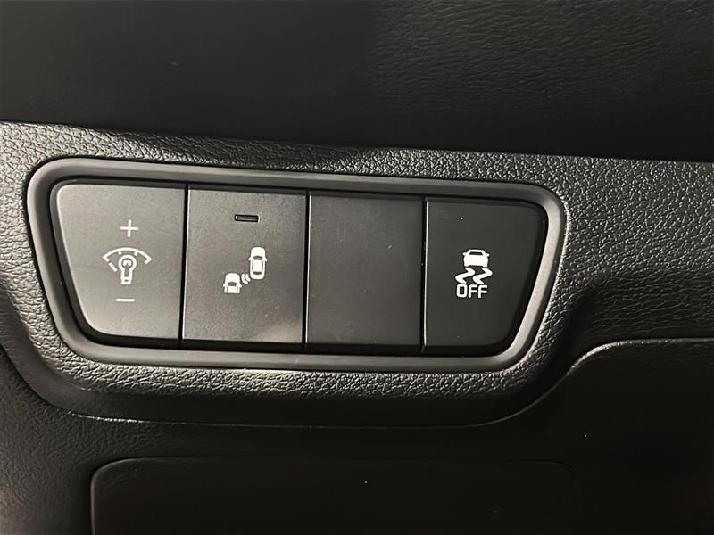 kia Forte5 2023 - 20