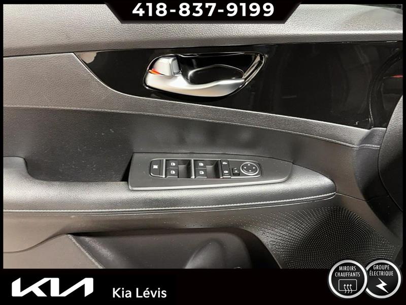 kia Forte 2022 - 11