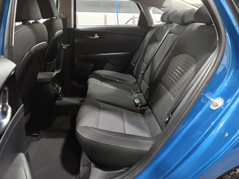 kia Forte 2021 - 25