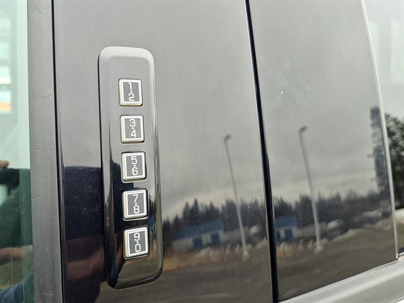 ford F-150 2022 - 25