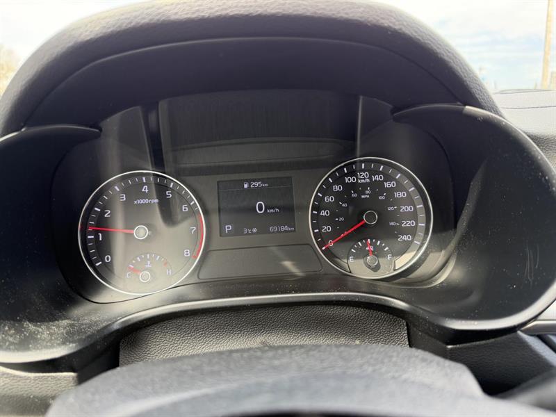 kia Forte 2021 - 9