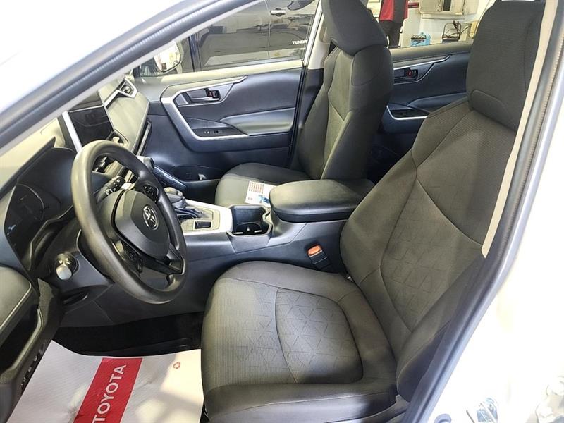 toyota RAV4 2025 - 8