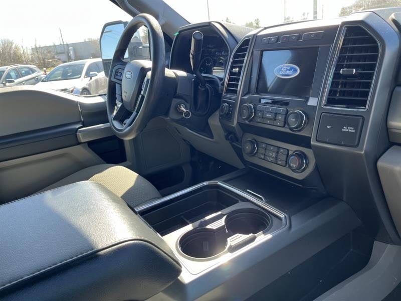 ford Super Duty F-350 a roues arrière jumelées 2022 - 20