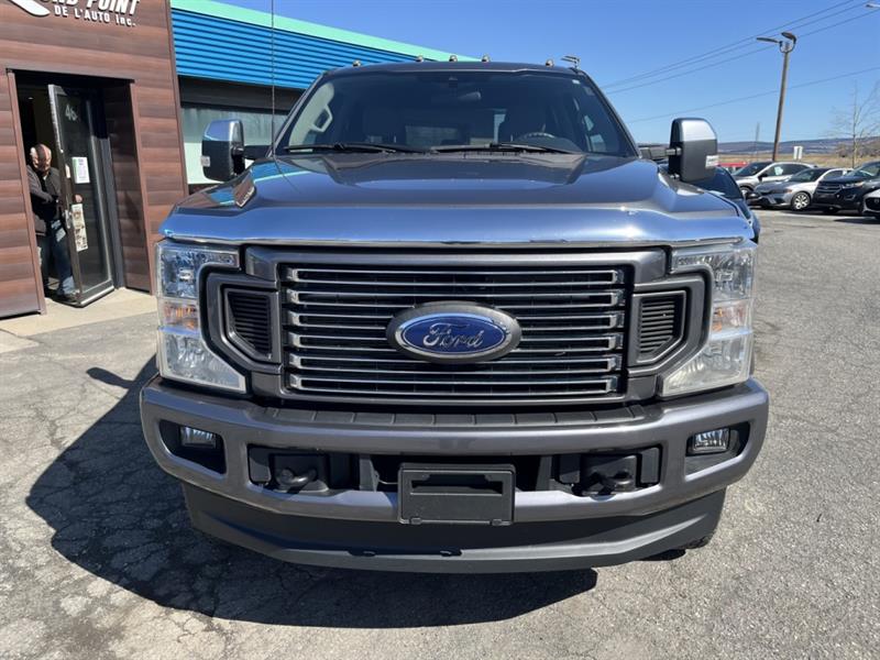 ford Super Duty F-350 a roues arrière jumelées 2022 - 24