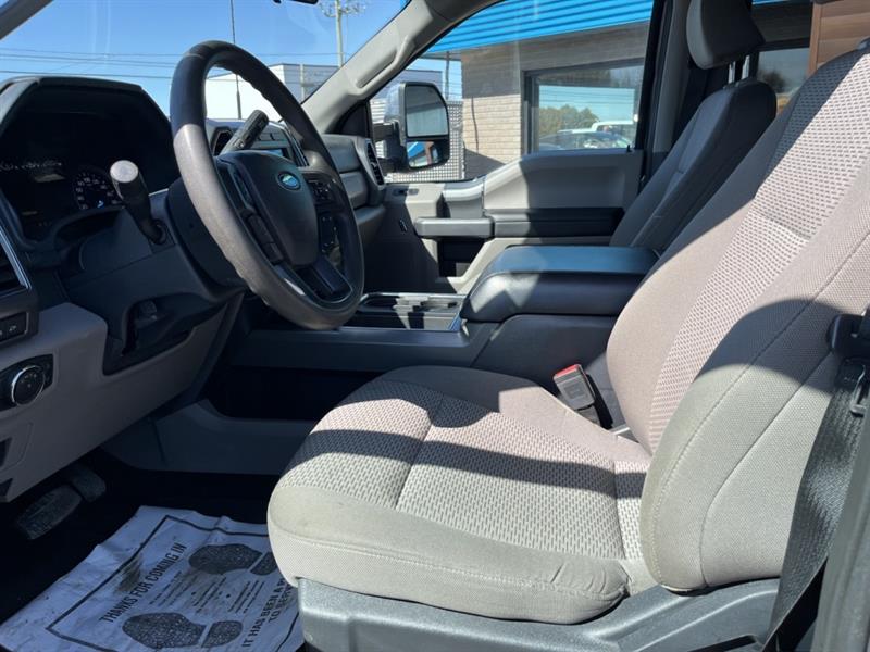 ford Super Duty F-350 a roues arrière jumelées 2022 - 30