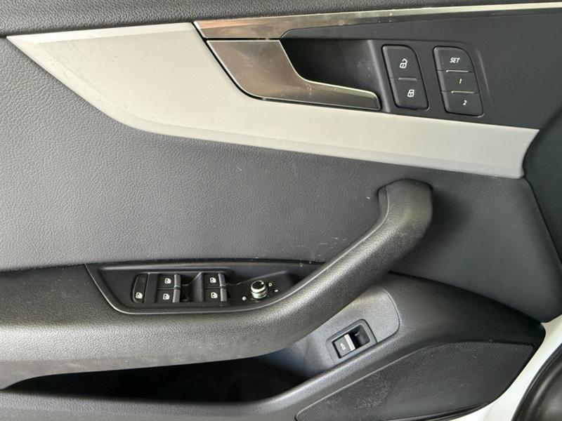audi berline A4 2019 - 14