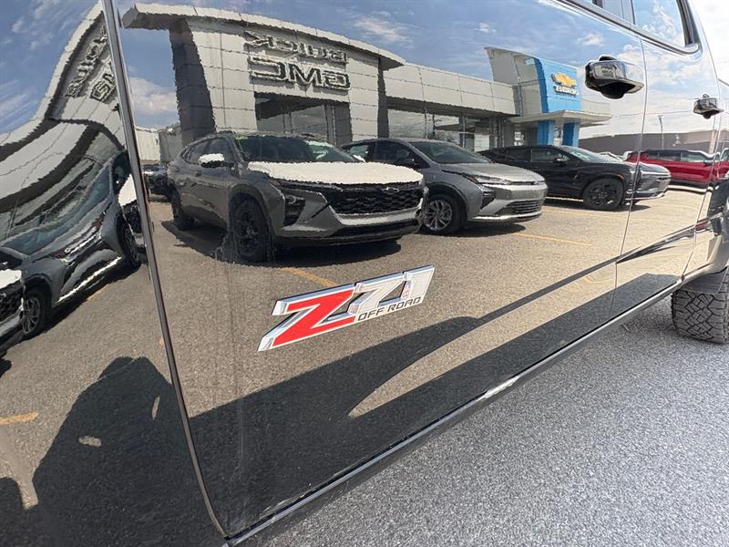 chevrolet COLORADO 4WD CREW CAB Z71 2022 - 7