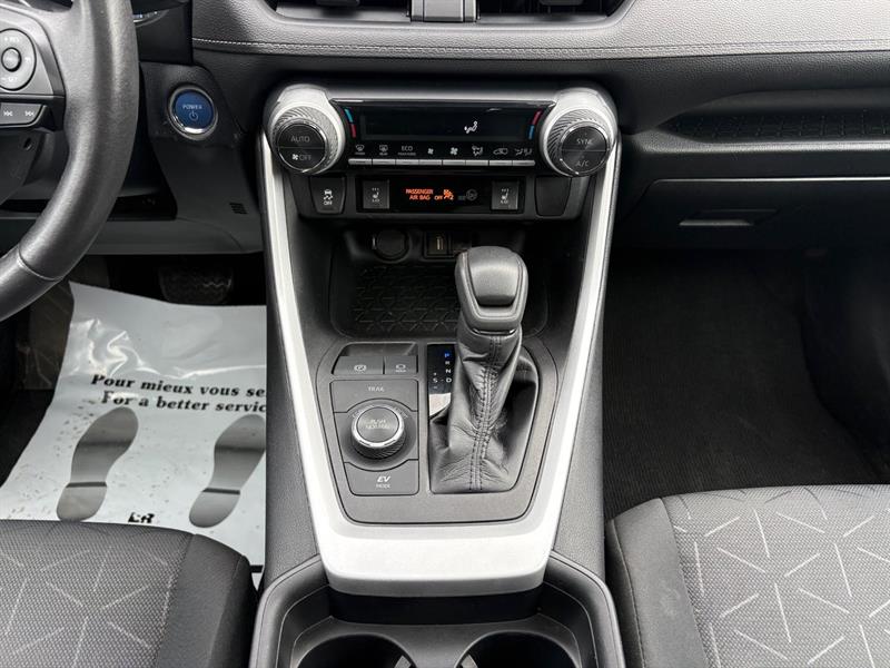 toyota RAV4 HYBRID AWD XLE 2021 - 16