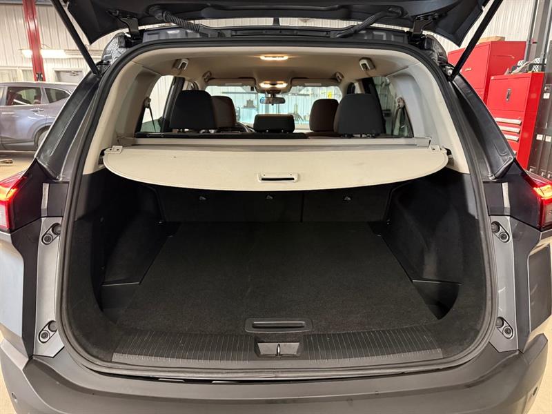 nissan Rogue 2022 - 35