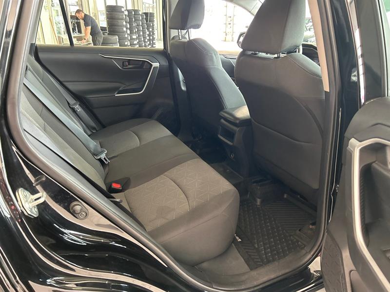 toyota RAV4 2021 - 12