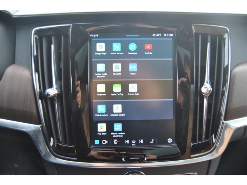 2022 Volvo V90 - Image 18