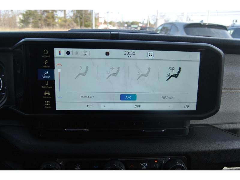 2024 Jeep Wrangler - Image 18