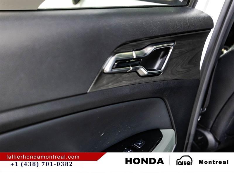 2023 Kia Sportage - Image 13