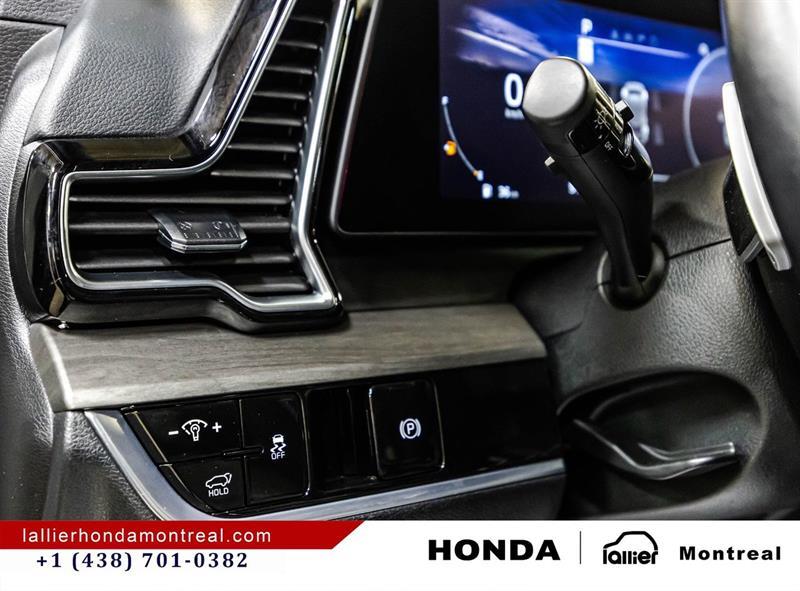 2023 Kia Sportage - Image 24