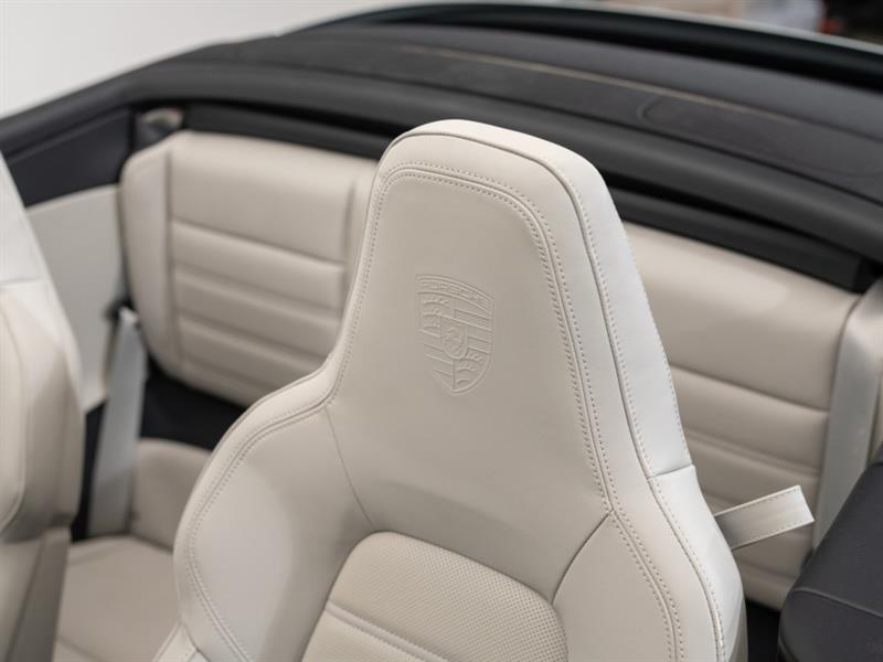 porsche 911 2025 - 19