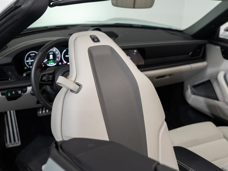 porsche 911 2025 - 22