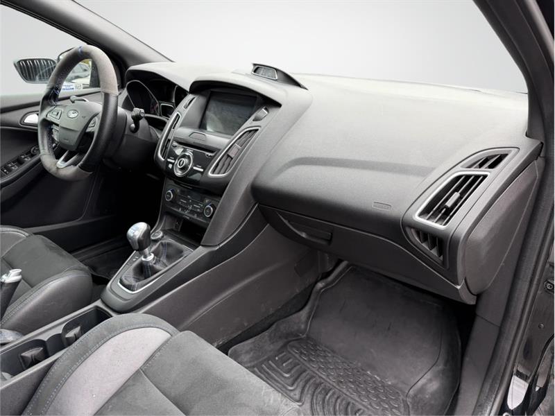 ford Focus 2017 - 15