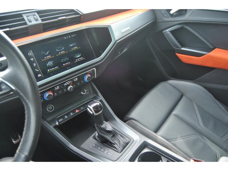 audi Q3 2022 - 16