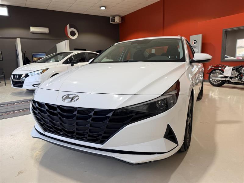hyundai Elantra 2023