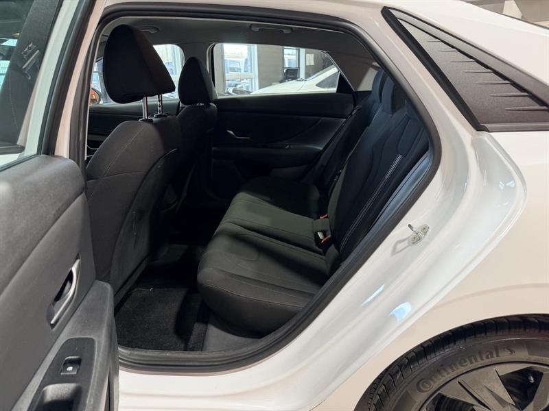 hyundai Elantra 2023 - 11