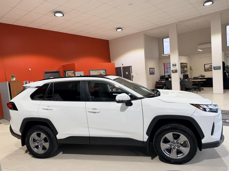 toyota RAV4 2022 - 11