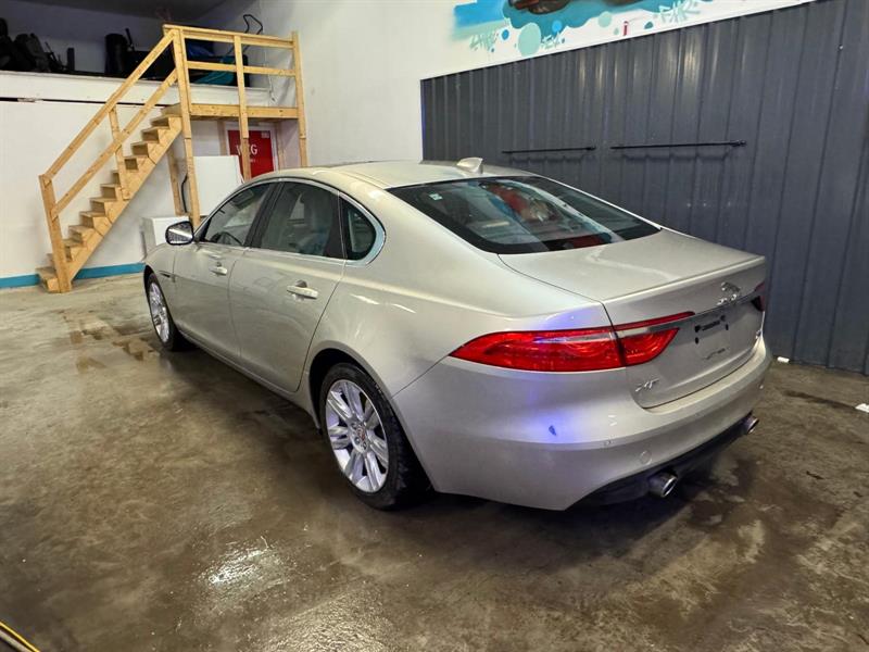 jaguar XF 2016 - 6