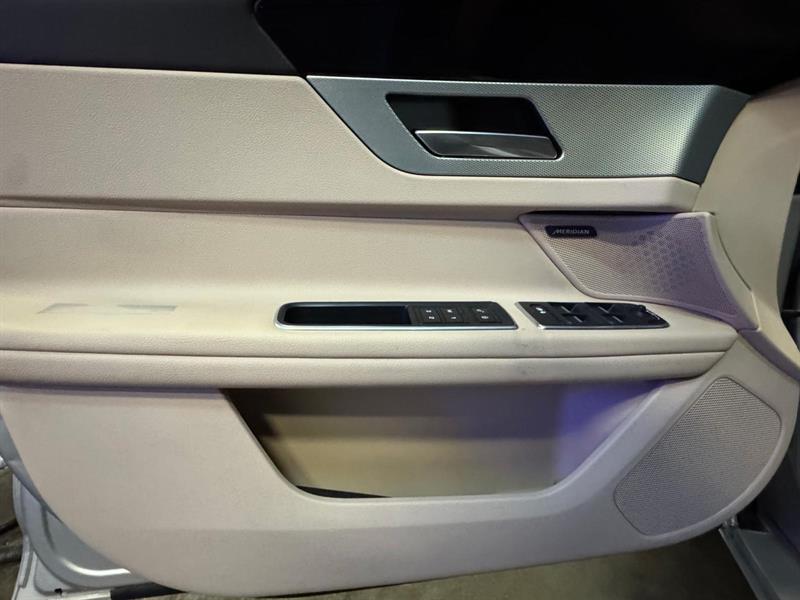 jaguar XF 2016 - 7