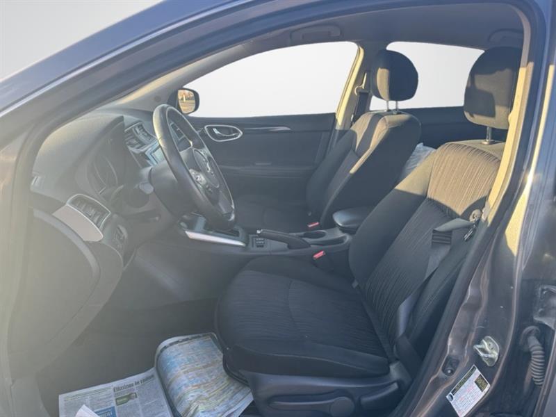 nissan Sentra 2019 - 9
