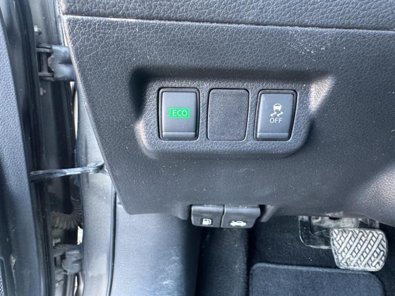 nissan Sentra 2019 - 16