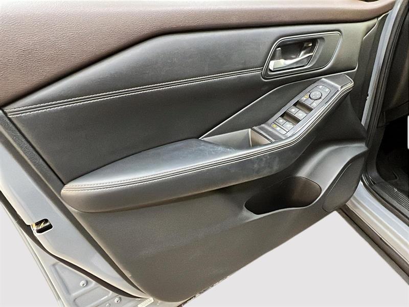 nissan Rogue 2023 - 25