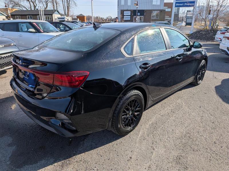 kia Forte 2024 - 9