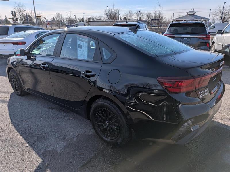 kia Forte 2024 - 11