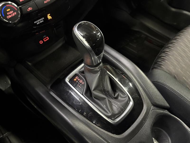 nissan Rogue 2020 - 38