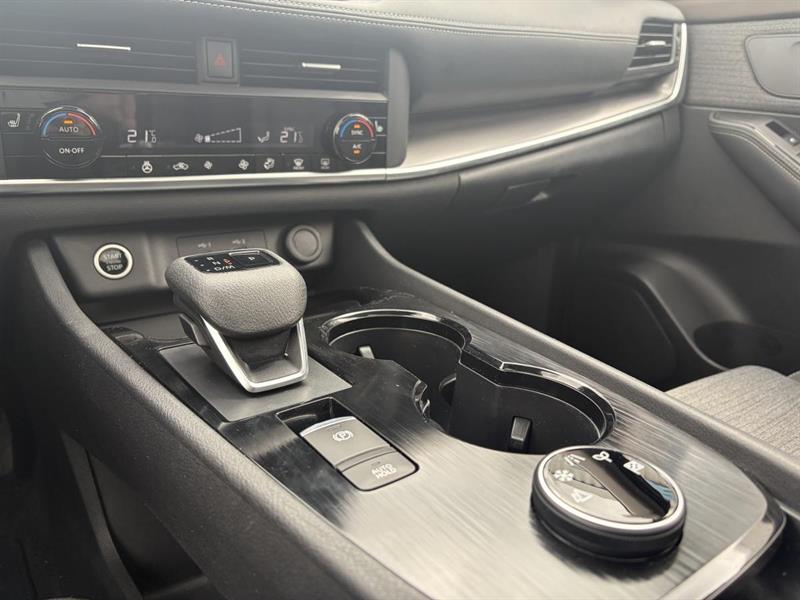 nissan Rogue 2023 - 18