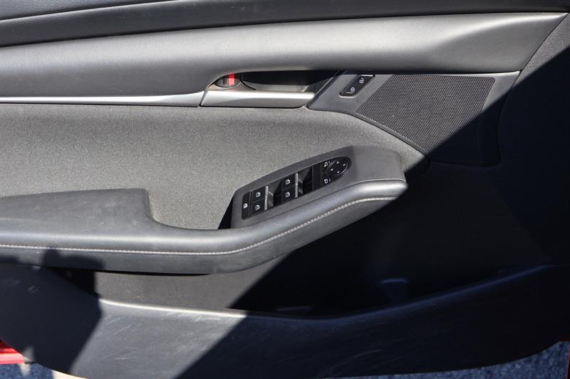 mazda Mazda3 2019 - 23
