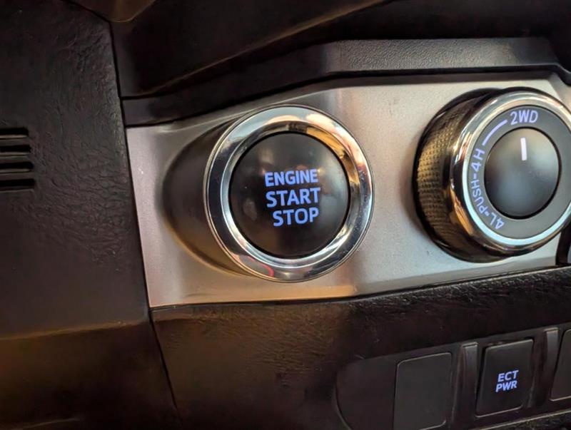 toyota Tacoma 2023 - 16