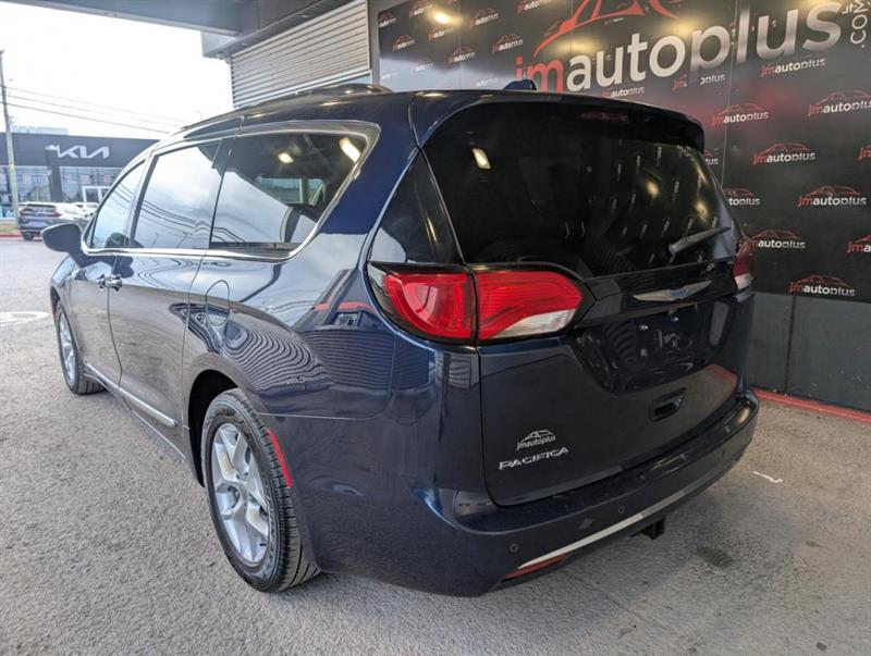 chrysler Pacifica 2018 - 11