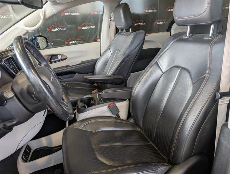 chrysler Pacifica 2018 - 15