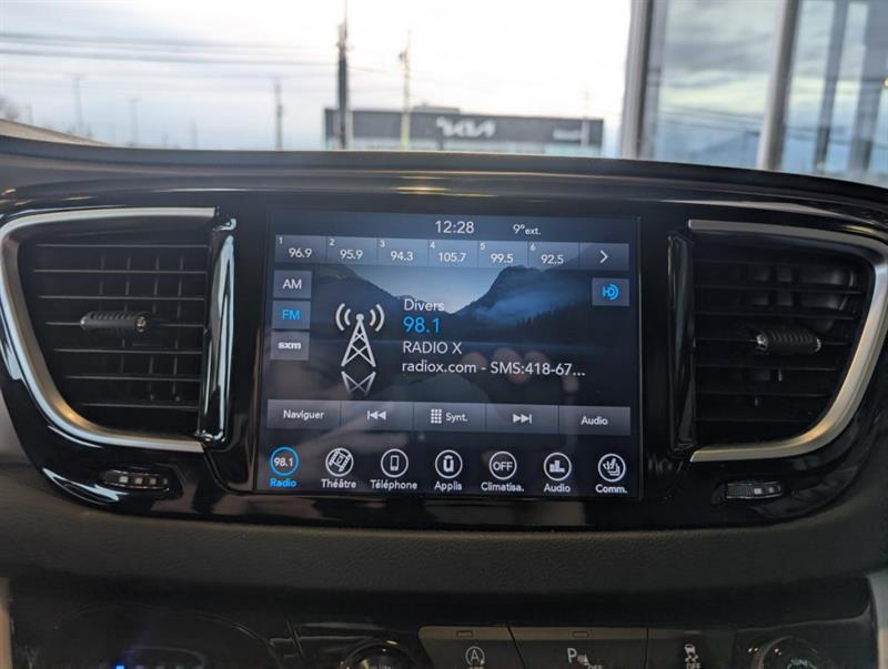 chrysler Pacifica 2018 - 24