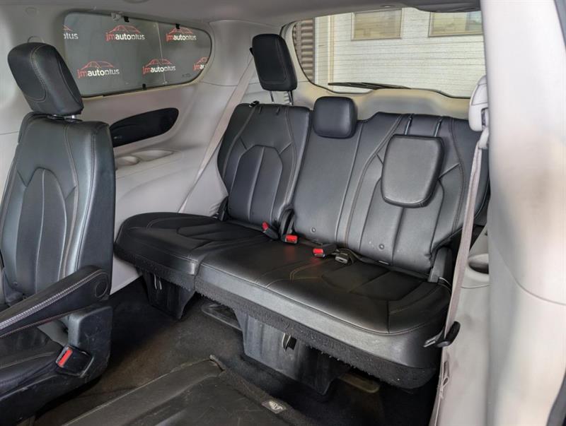 chrysler Pacifica 2018 - 30