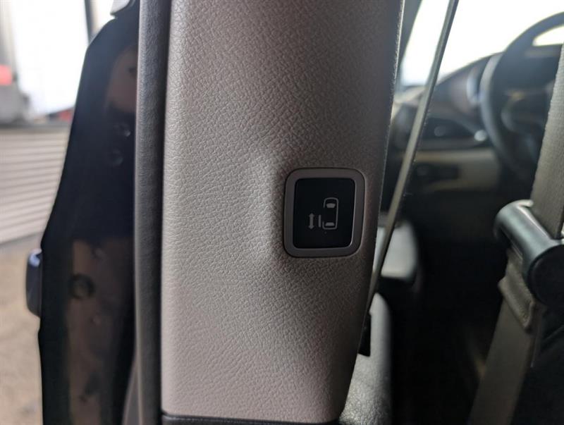 chrysler Pacifica 2018 - 31