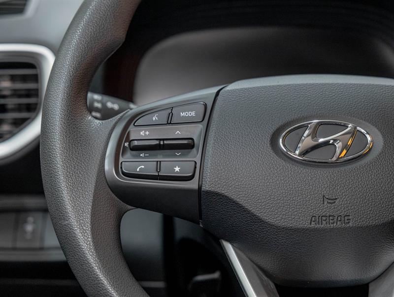 hyundai Venue 2023 - 21