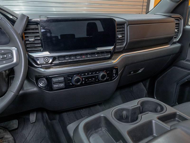 chevrolet Silverado 1500 2024 - 23