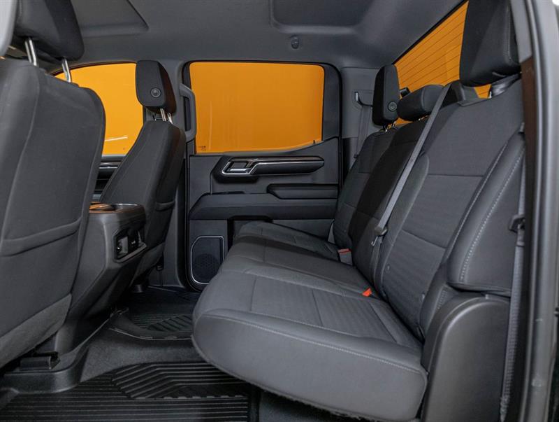 chevrolet Silverado 1500 2023 - 26