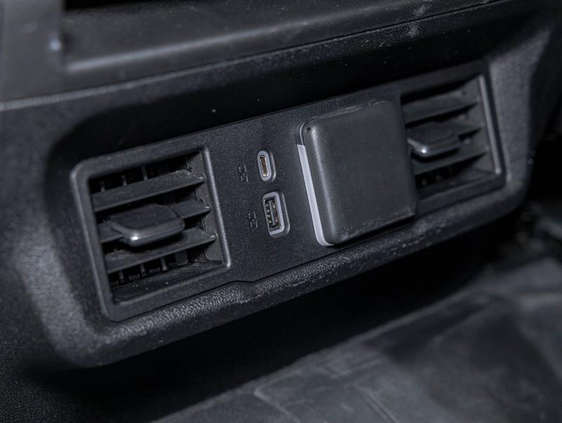 chevrolet Silverado 1500 2024 - 31