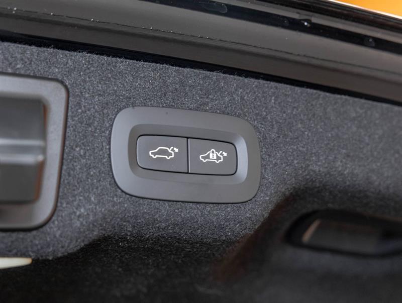 volvo S90 2018 - 30