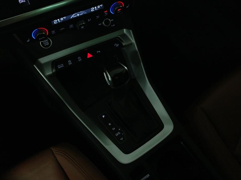 audi Q3 2021 - 16