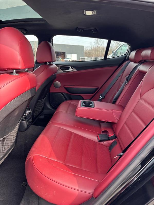 kia Stinger 2021 - 28
