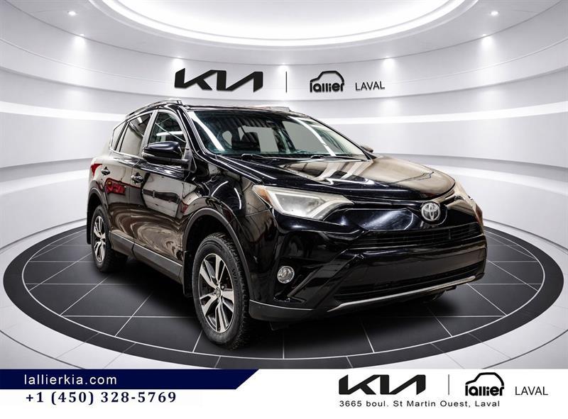 2017 Toyota RAV4 - Image 9